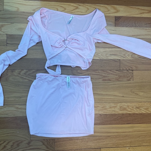 Lucy in the sky two piece set! - Picture 3 of 3